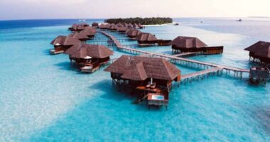 Maldives, Beach